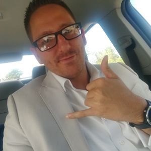 Meet your Posher, Wesley